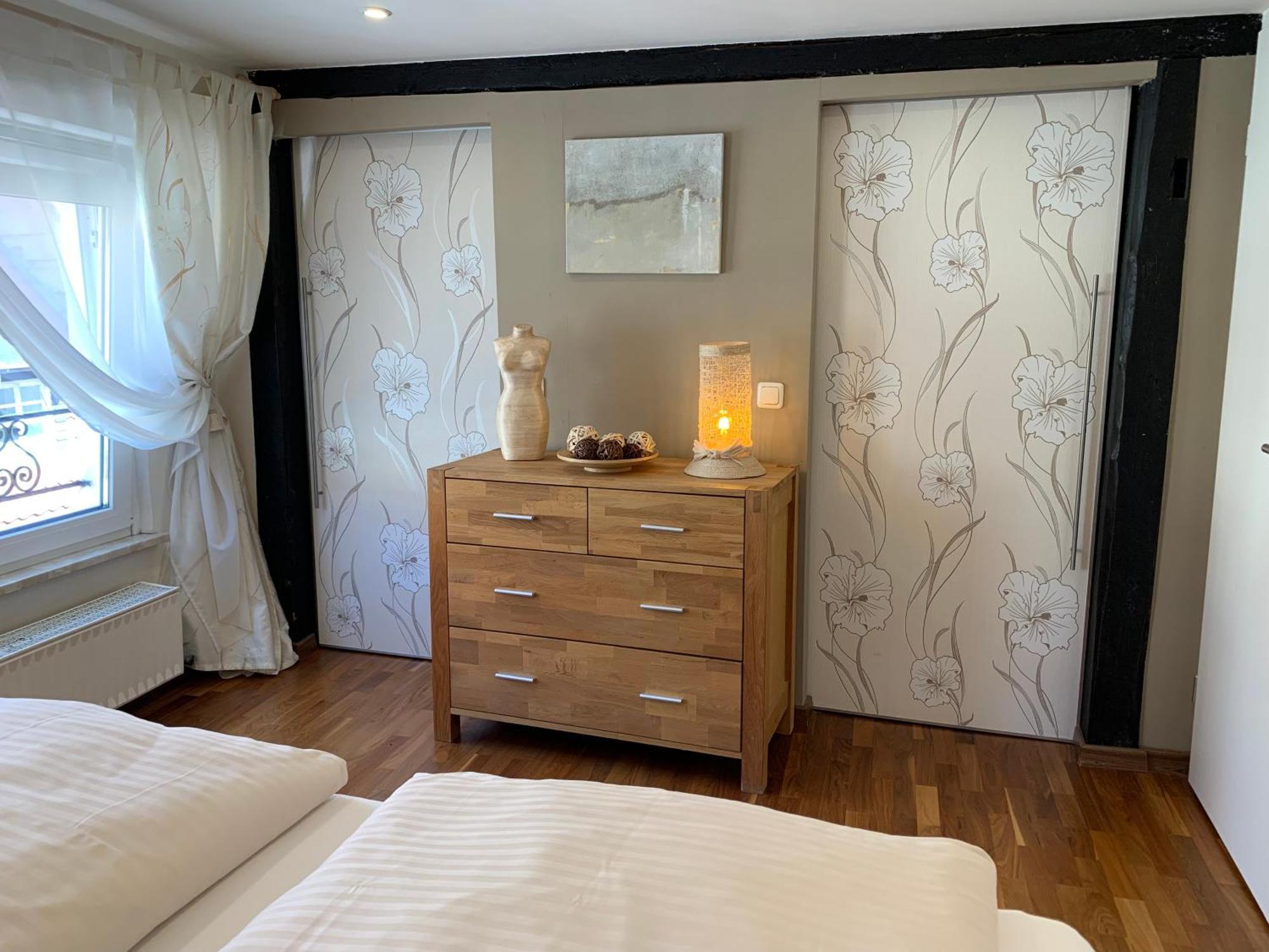 Ferienwohnung Janus Altstadt-Hameln Haus 1 Inklusive Parkplatz Mit Und Ohne Balkon Гамельн Екстер'єр фото